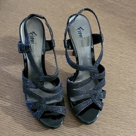 FIONI Clothing Shoes Fioni Strappy Black Glitter Open Toe